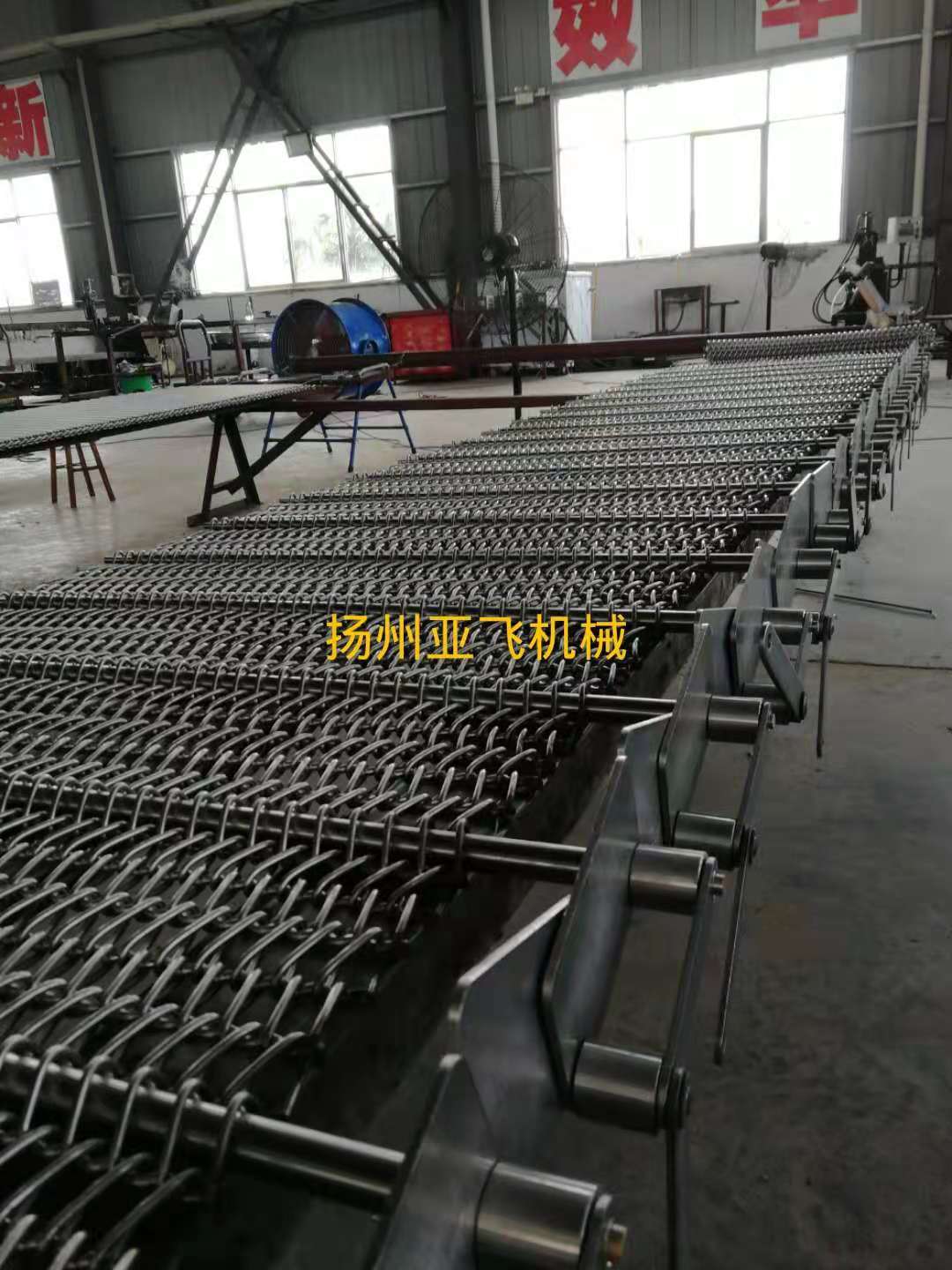 耐高溫網(wǎng)帶主要是用什么材質(zhì)<div   id=